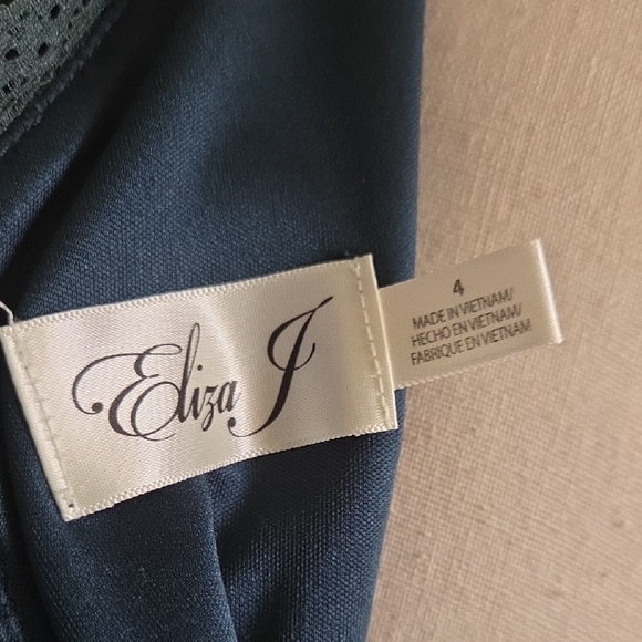 Eliza J Dark Green Lace Long Sleeve Dress - Picture 5 of 5